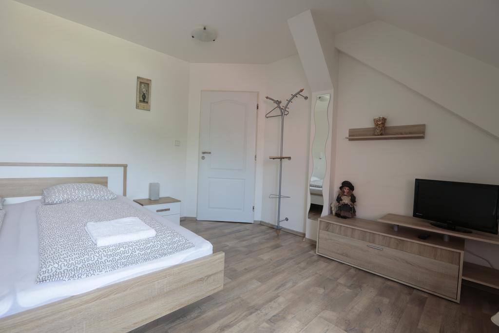 Penzion Na Cymbalku Horni Tranovice Chambre photo
